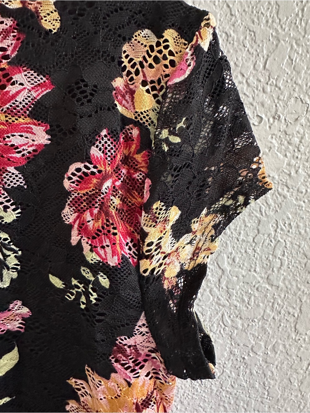 AFRM Los Angeles Floral Lace Mesh Ruched Top Medium Black Sheer Short Sleeve - Picture 5 of 10